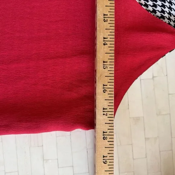 NEW $44 Express S Red Houndstooth Plaid Crepe Reversible Cami Tank Xmas Dressy - Picture 6 of 8